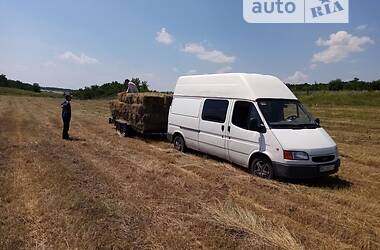 Грузовой фургон Ford Transit 2000 в 