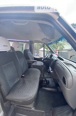 Минивэн Ford Transit 2003 в 