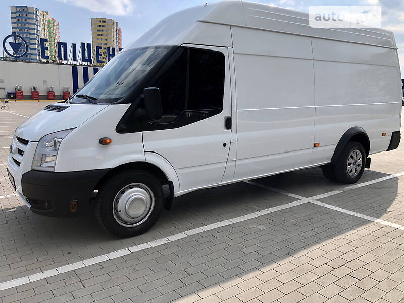 Грузовой фургон Ford Transit 2007 в 