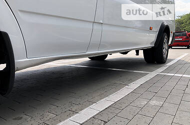 Грузовой фургон Ford Transit 2007 в 