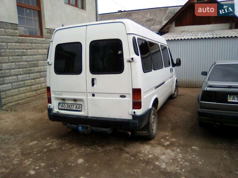 Мікроавтобус Ford Transit 1998 в Надвірній