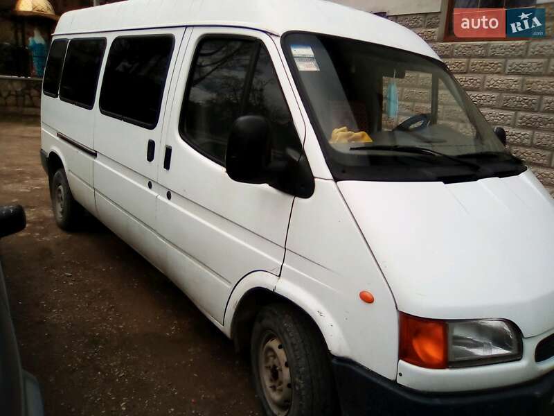 Мікроавтобус Ford Transit 1998 в Надвірній