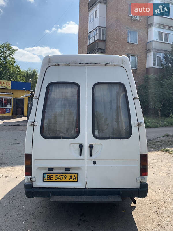 Микроавтобус Ford Transit 2000 в Киеве