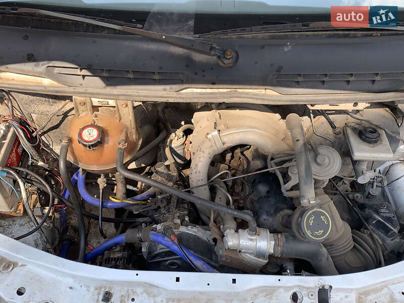 Микроавтобус Ford Transit 2000 в Киеве