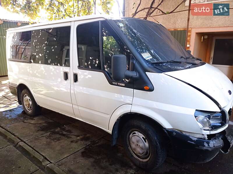 Микроавтобус Ford Transit 2005 в Хусте фото Микроавтобус Ford Transit 2005 в Хусте