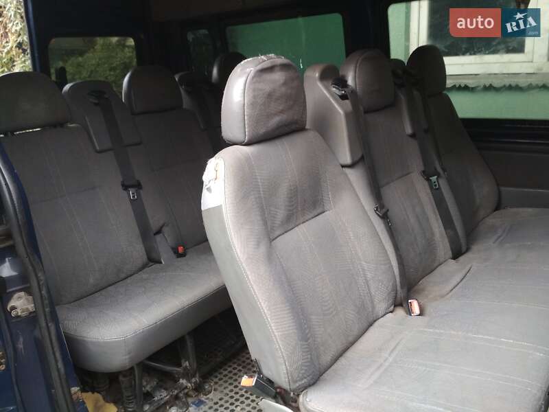 Микроавтобус Ford Transit 2003 в Перечине