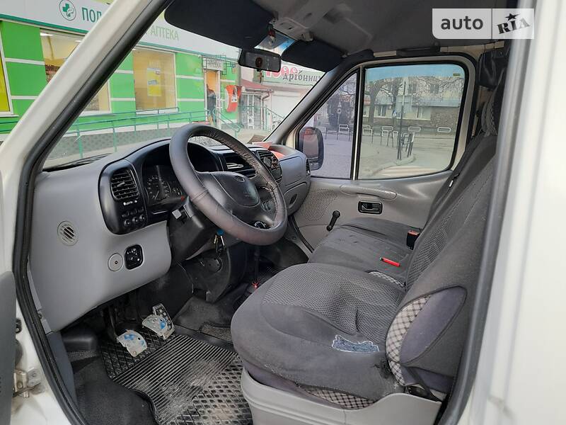Грузопассажирский фургон Ford Transit 1996 в Городенке