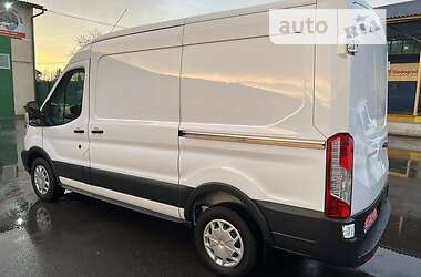Грузовой фургон Ford Transit 2018 в Луцке