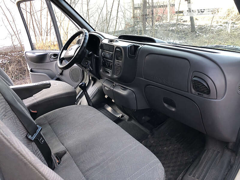 Грузовой фургон Ford Transit 2001 в Галиче