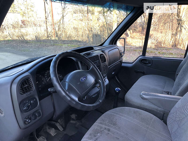 Грузовой фургон Ford Transit 2001 в Галиче