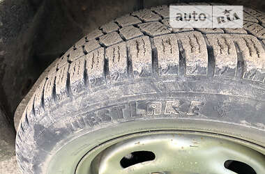 Грузовой фургон Ford Transit 2001 в 