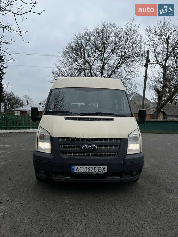 Ford Transit 2012