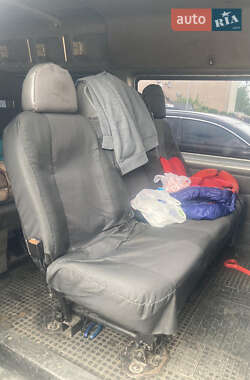 Микроавтобус Ford Transit 2000 в 