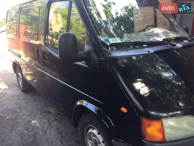 Мікроавтобус Ford Transit 1999 в Гребінці