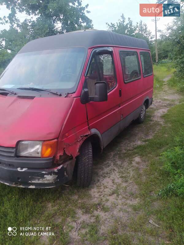 Микроавтобус Ford Transit 1990 в Буче