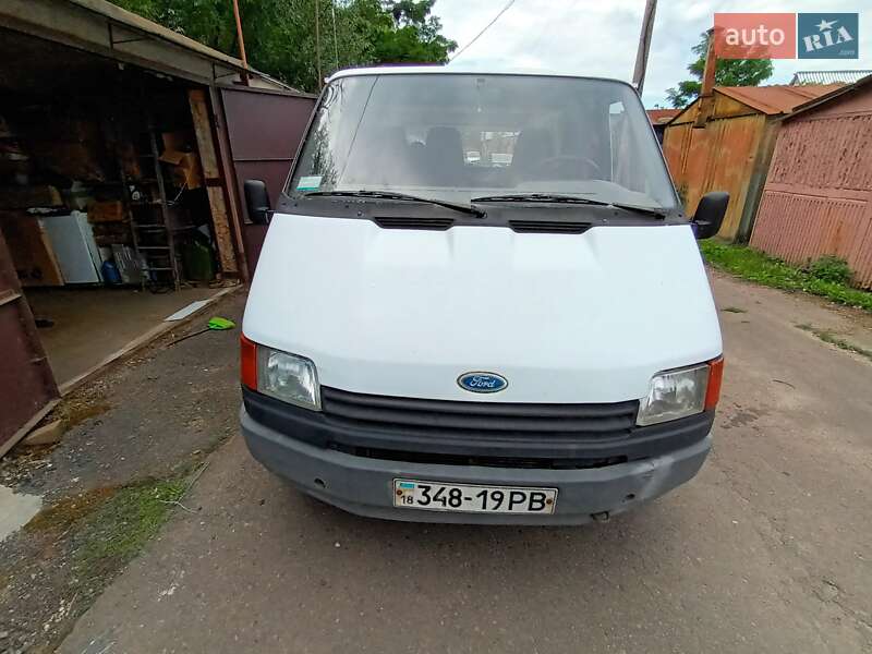 Микроавтобус Ford Transit 1990 в Ровно