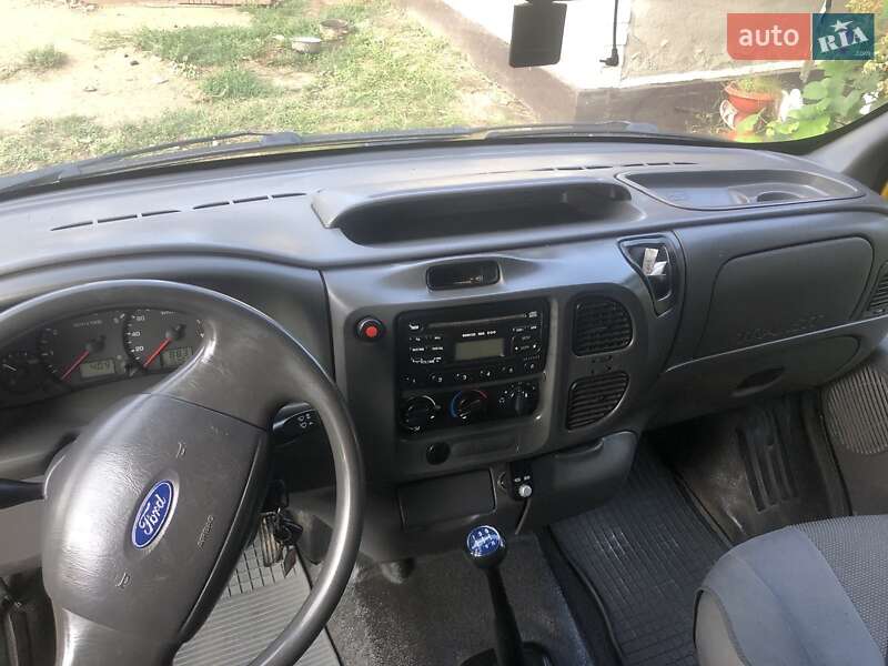 Минивэн Ford Transit 2004 в Сокирянах
