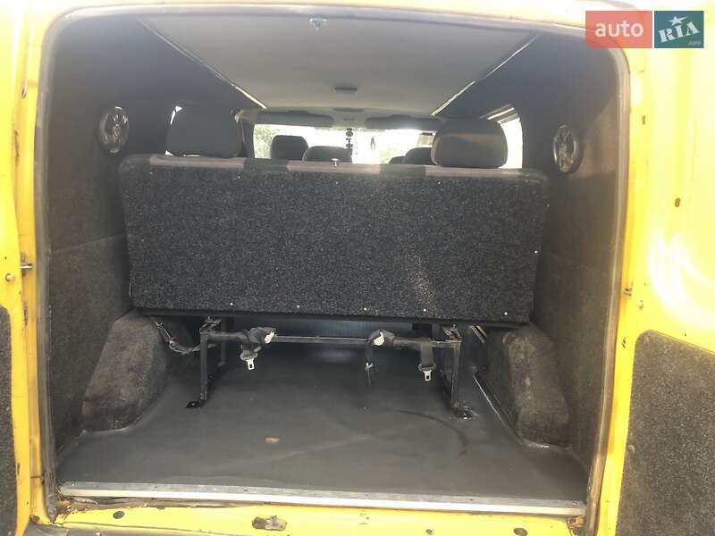 Минивэн Ford Transit 2004 в Сокирянах