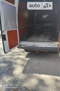 Грузовой фургон Ford Transit 2006 в 