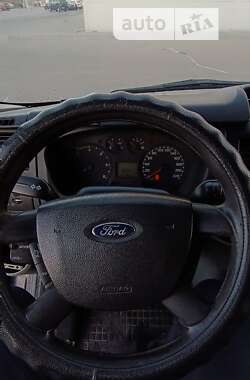 Грузопассажирский фургон Ford Transit 2006 в 