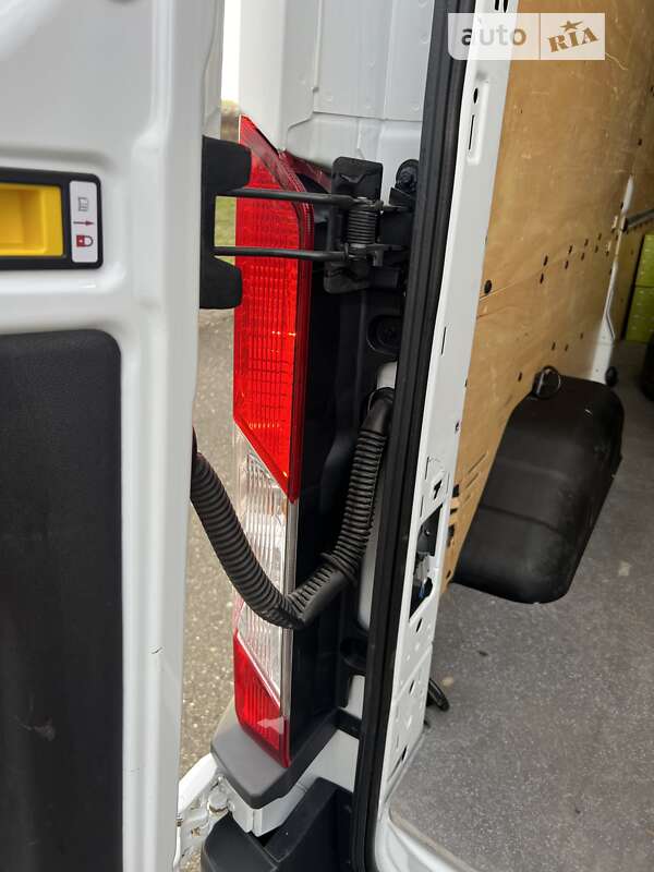 Грузовой фургон Ford Transit 2018 в Виноградове