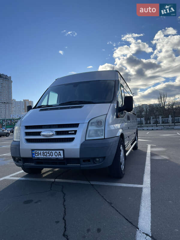 Вантажний фургон Ford Transit 2007 в Одесі