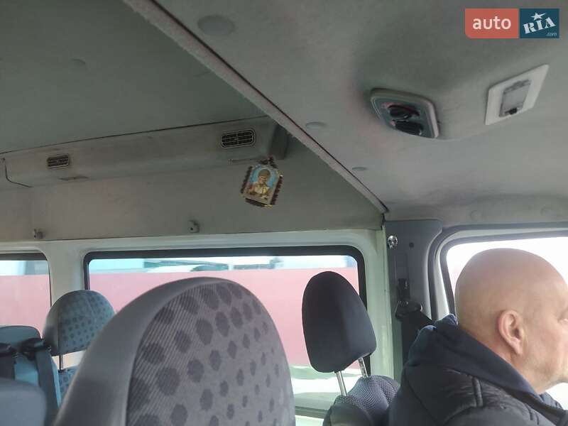 Микроавтобус Ford Transit 2010 в Киеве фото 5 Микроавтобус Ford Transit 2010 в Киеве