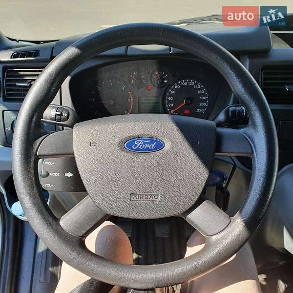 Вантажний фургон Ford Transit 2013 в Одесі
