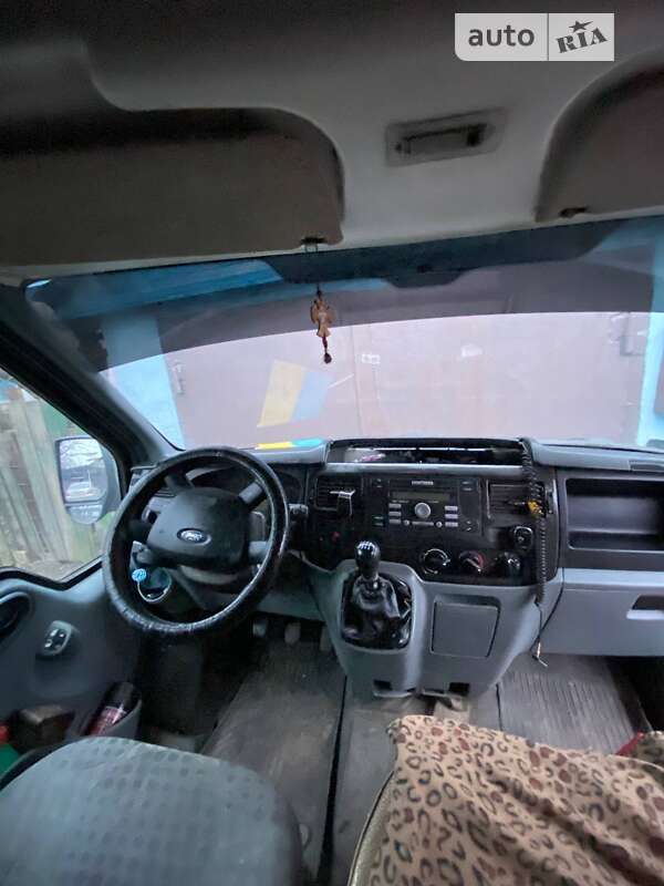 Вантажний фургон Ford Transit 2011 в Добропіллі