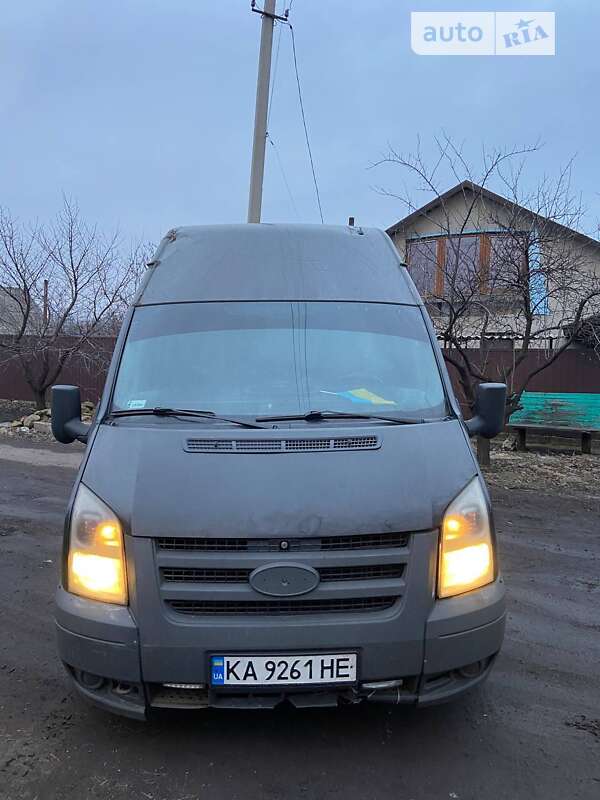 Ford Transit 2011
