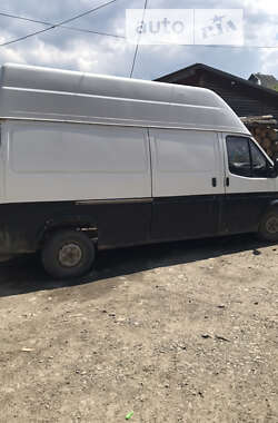 Грузовой фургон Ford Transit 1999 в Рахове