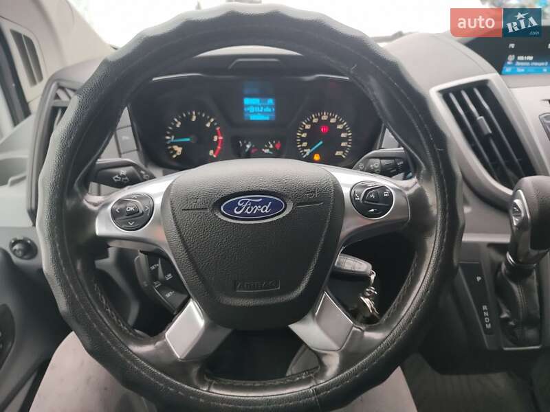 Грузовой фургон Ford Transit 2017 в Киеве