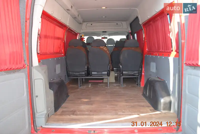 Микроавтобус Ford Transit 2010 в 