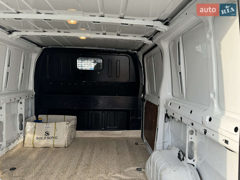 Вантажний фургон Ford Transit 2013 в Одесі