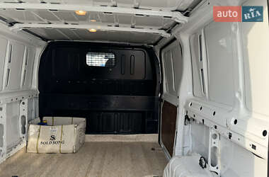 Грузовой фургон Ford Transit 2013 в Львове