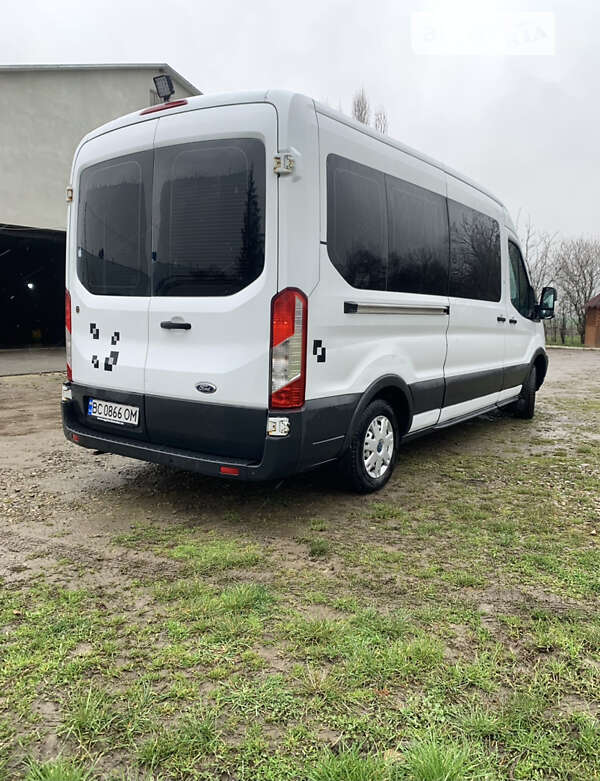 Микроавтобус Ford Transit 2015 в Самборе