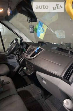 Мікроавтобус Ford Transit 2015 в Самборі