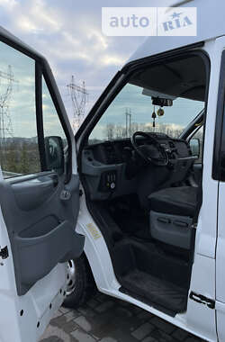 Микроавтобус Ford Transit 2011 в Ровно