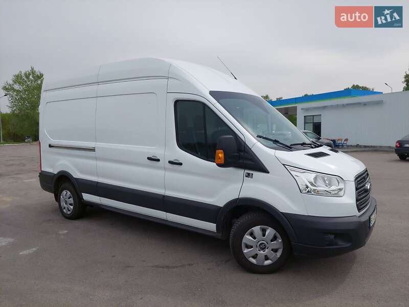 Грузовой фургон Ford Transit 2017 в 