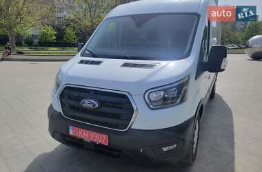 Грузовой фургон Ford Transit 2020 в 
