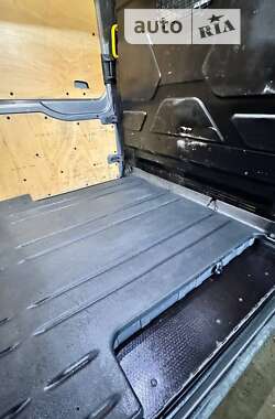 Грузовой фургон Ford Transit 2016 в 