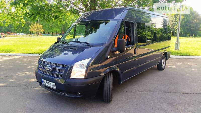 Грузопассажирский фургон Ford Transit 2013 в Ровно