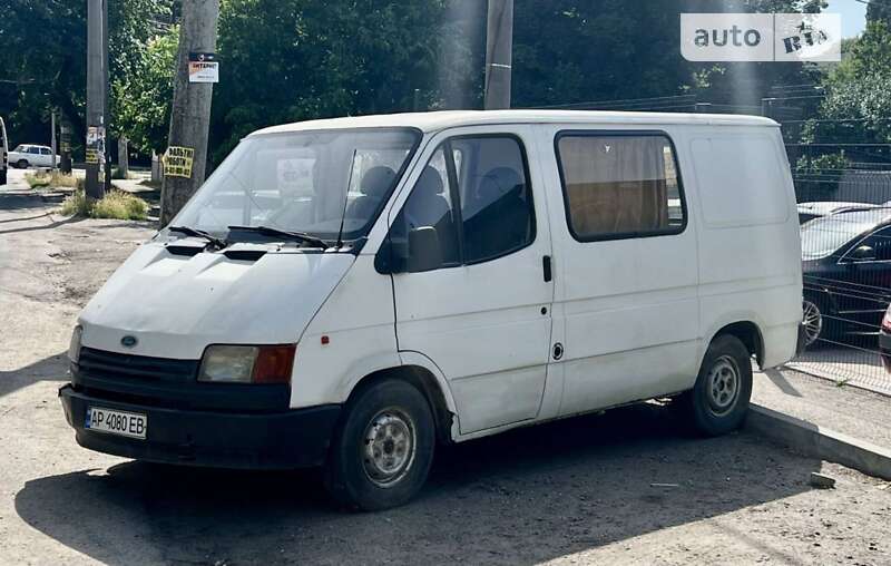 Вантажний фургон Ford Transit 1989 в Запоріжжі