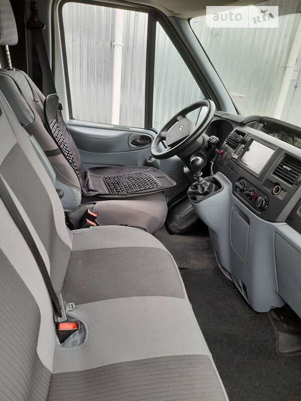 Микроавтобус Ford Transit 2013 в Киеве