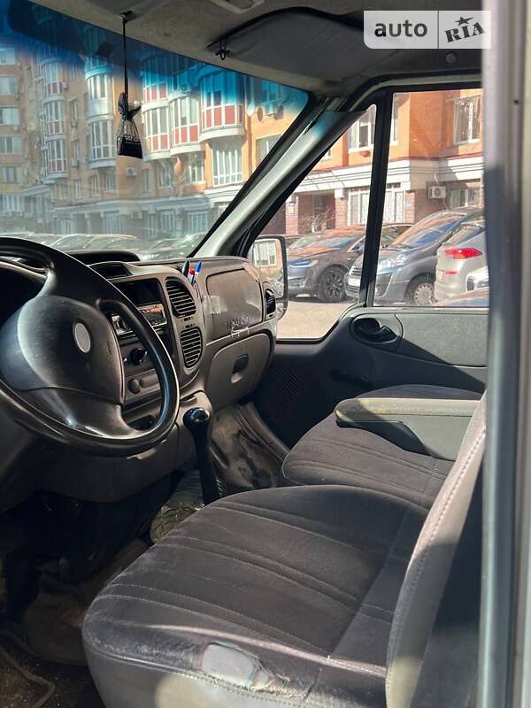 Грузовой фургон Ford Transit 2006 в Киеве фото 11 Грузовой фургон Ford Transit 2006 в Киеве