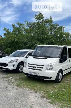 Автобус Ford Transit 2012 в 
