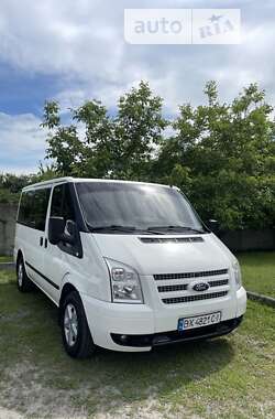 Автобус Ford Transit 2012 в 