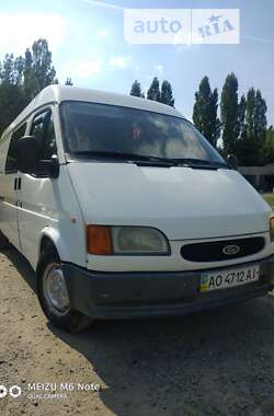 Вантажопасажирський фургон Ford Transit 2000 в Ужгороді