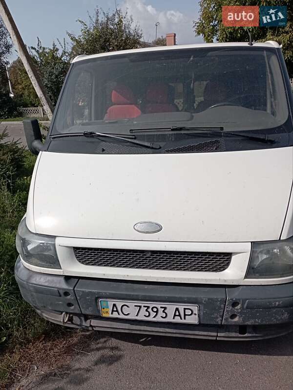 Ford Transit 2004