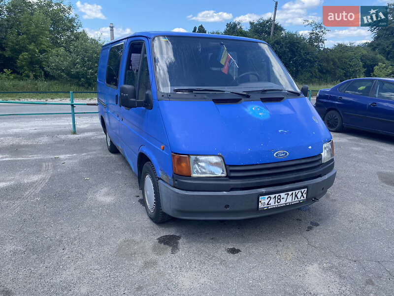 Микроавтобус Ford Transit 1989 в 